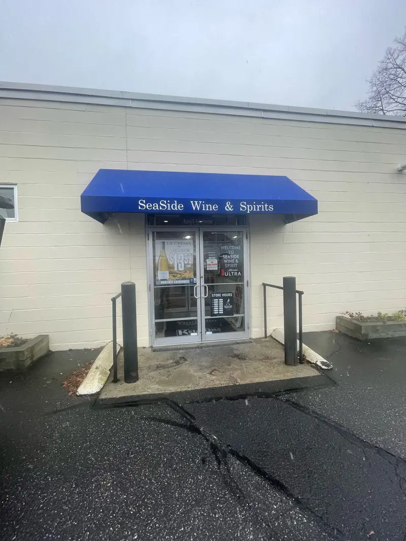 SeaSide Wine & Spirits custom blue door awning