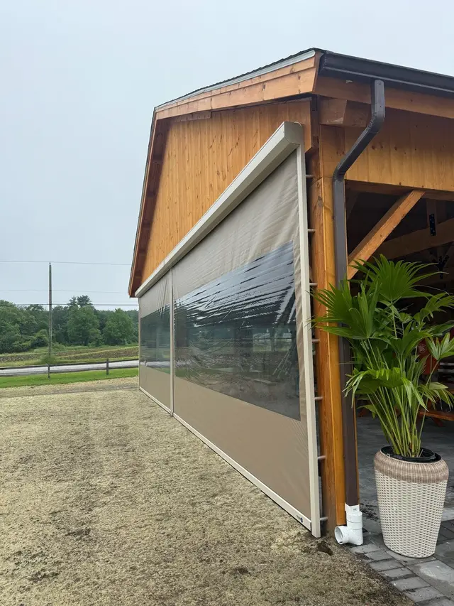 Motorized screen — Verral Farms detail
